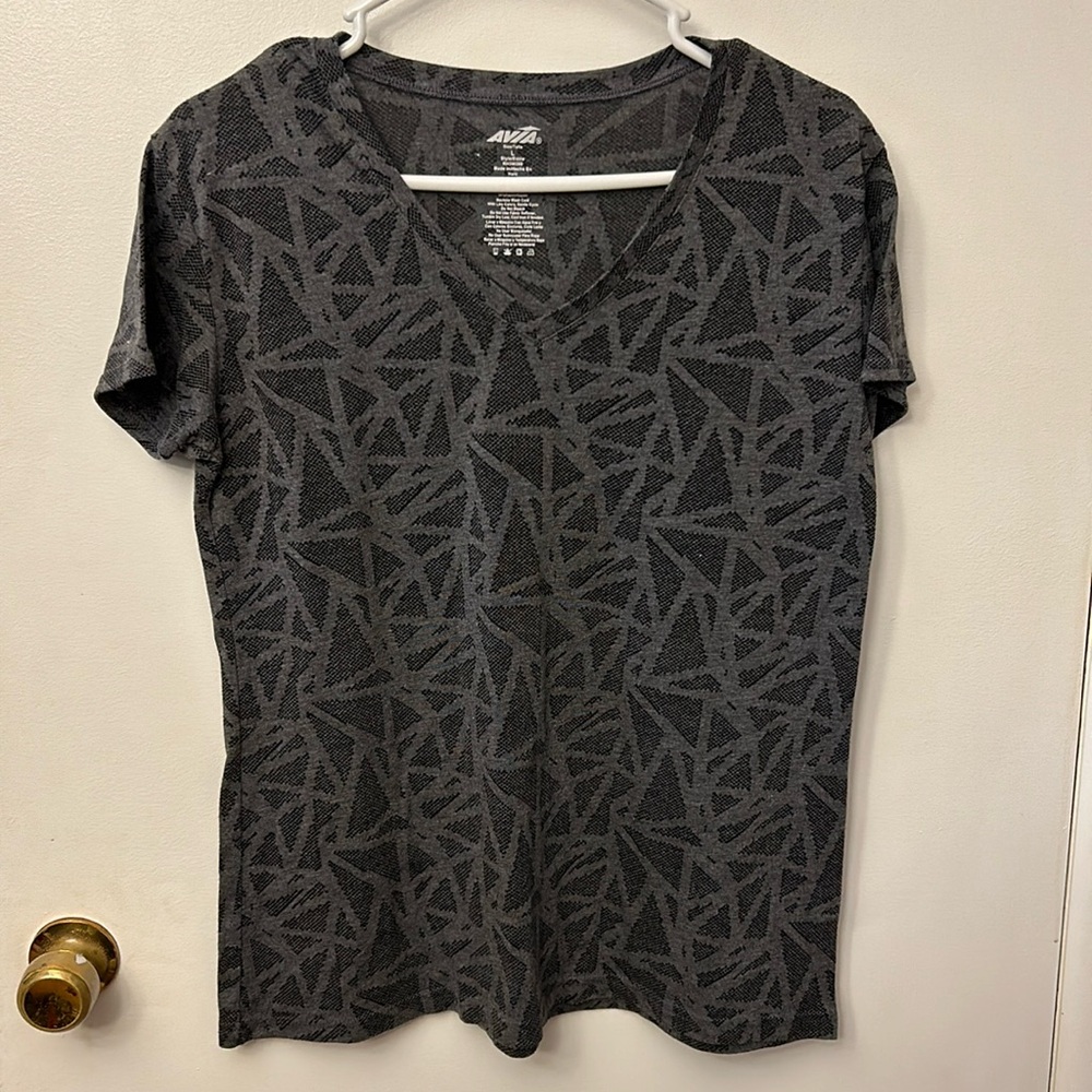Avia Women’s T-shirt Grey/Black Size Large